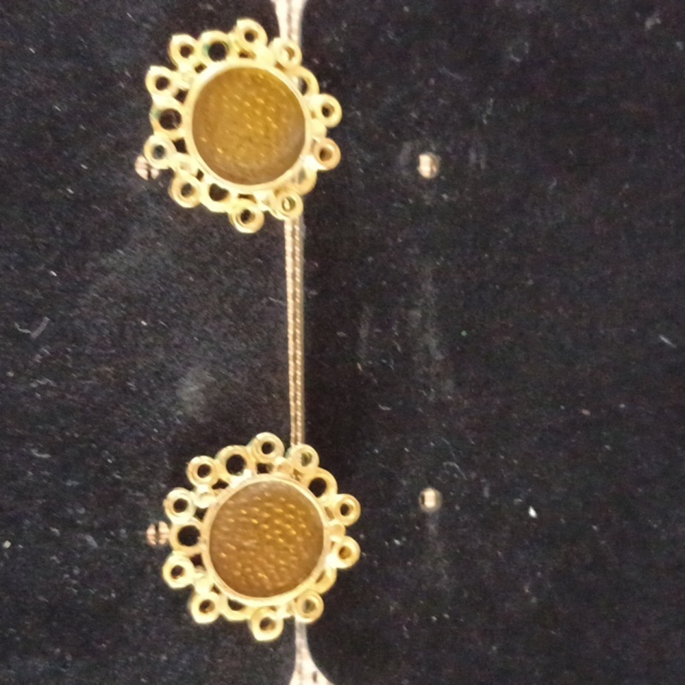 Earings
